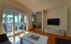 Apartman U Centru Makarske